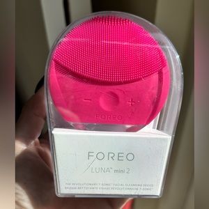 Foreo Luna Mini 2 Vibrating Facial Cleanser Brush! New /sealed!